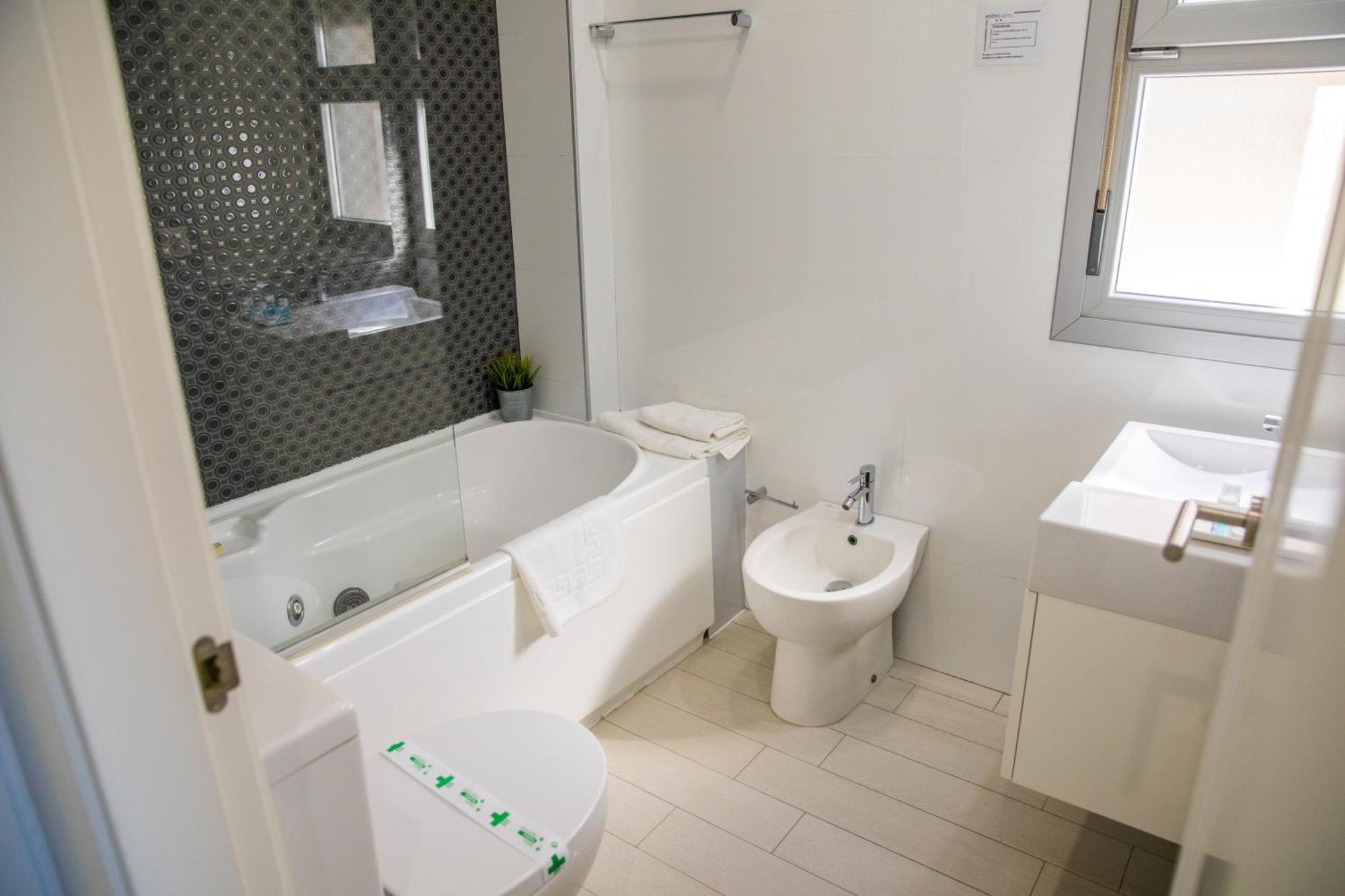 Apartahotel Enfasis-Group El Cuervo  Zewnętrze zdjęcie